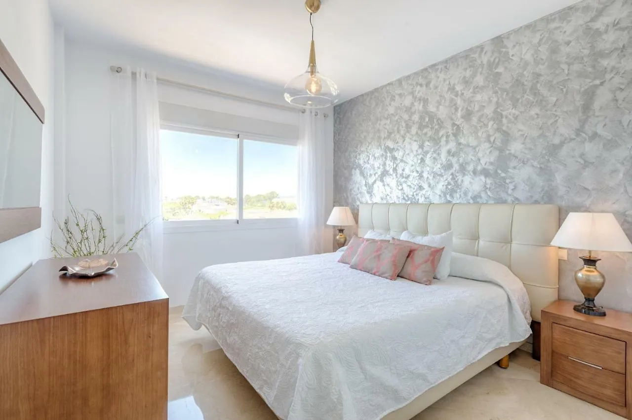 Sea & Mountain View Penthouse Apartment Estepona Spain