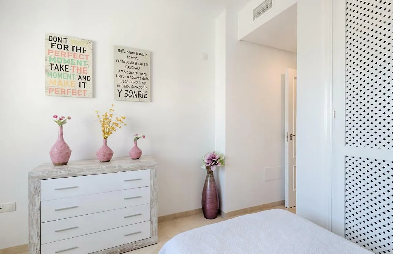 Sea & Mountain View Penthouse Apartment Estepona